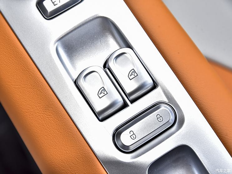 長(zhǎng)安汽車 長(zhǎng)安Lumin 2023款 301km 蜜沁款