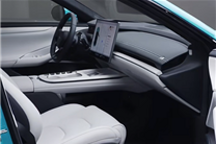 奔驰高管盛赞小米SU7后排空间：令人大开眼界