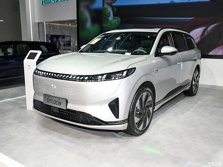 東風(fēng)乘用車(chē) eπ008 2024款 210Max增程版