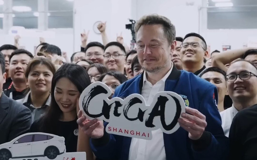 在中國，特斯拉扔出裁員“回旋鏢”