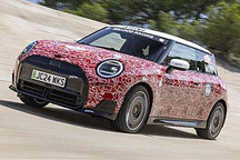 MINI JCW E伪装车将在古德伍德亮相