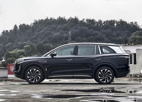 定位中大型SUV 紅旗HS7 PHEV即將預(yù)售