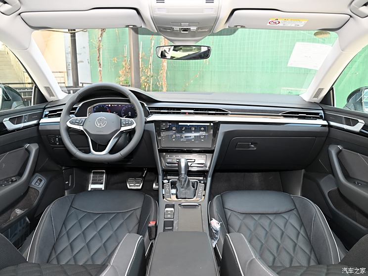 一汽-大众 一汽-大众CC 2024款 猎装车 380TSI 猎风版 一汽-大众 一汽-大众CC 2024款 猎装车 380TSI 猎风版