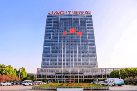 时隔七年,江淮扣非净利终于“转正”了