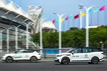 周鸿�t发声 官方回应萝卜快跑扰乱市场