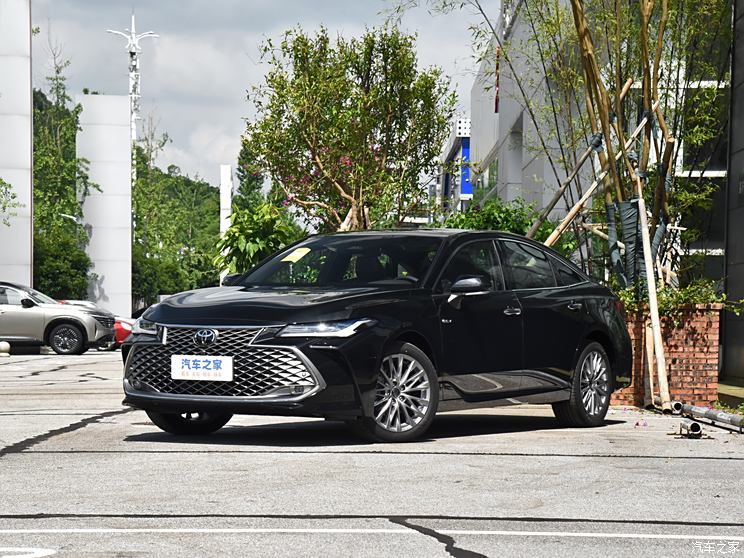 一汽豐田 亞洲龍 2024款 雙擎 2.5L XLE尊貴版