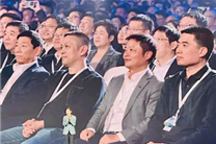 与李想、李斌三人同现小米发布会！何小鹏：喜欢雷军就来了