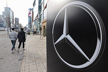 宝马奔驰奥迪集体退出价格战，豪华车市企稳经销商获喘息