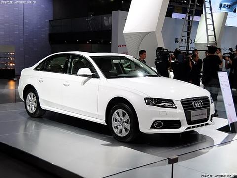一汽奥迪 奥迪A4L 2009款 2.0 TFSI 标准型