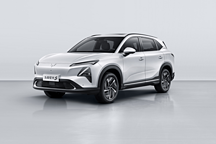 五菱星光S安全配置曝光 8月上市标配6气囊