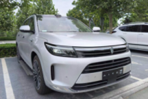 赛力斯“一号工程”持续进行 问界智能泊车获用户高度评价