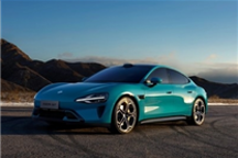 雷军：三年前的造车发布会作用重大 半年组成超千人团队