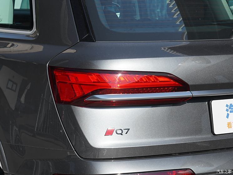 奧迪(進口) 奧迪Q7 2024款 45 TFSI quattro S line運動型