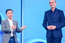 大众掏出“灵魂”，小鹏“接活”赚钱