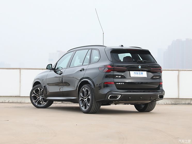 华晨宝马 宝马X5 2023款 xDrive 40Li 尊享型M运动曜夜套装 华晨宝马 宝马X5 2023款 xDrive 40Li 尊享型M运动曜夜套装