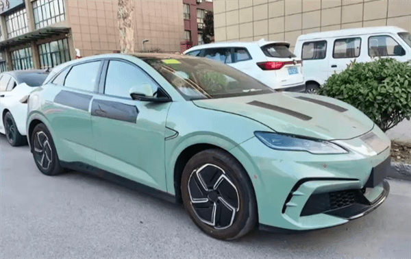品牌首款純電鋼炮！比亞迪海豹06GT實車曝光：有望三季度上市