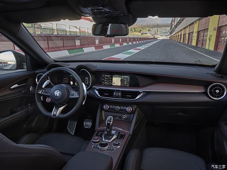 ・ŷ Stelvio˹̹ά 2024 Quadrifoglio Super Sport