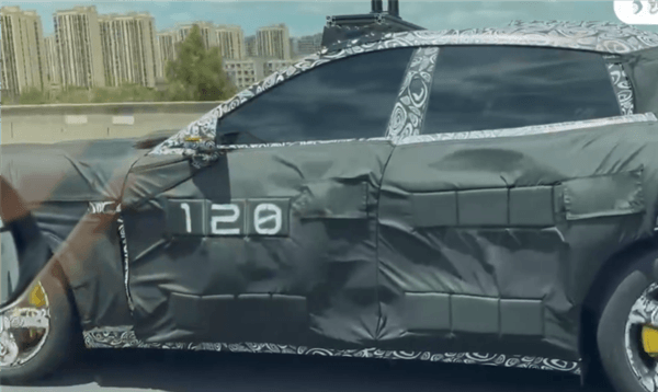 爆款預(yù)定！小米SUV路試視頻曝光：長車頭大溜背動(dòng)感十足