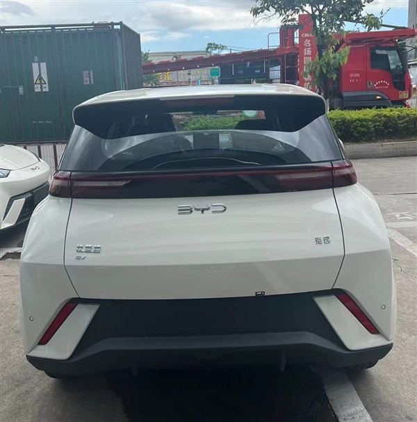 榮耀版將停產(chǎn) 新款比亞迪海鷗實車曝光：解決一個開車痛點