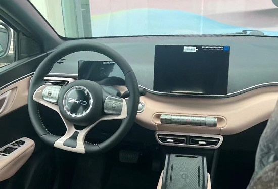 有望8月份上市 2025款比亞迪海鷗實(shí)車曝光