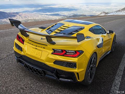 通用汽车 科尔维特 2025款 ZR1 Coupe ZTK Package 北美版