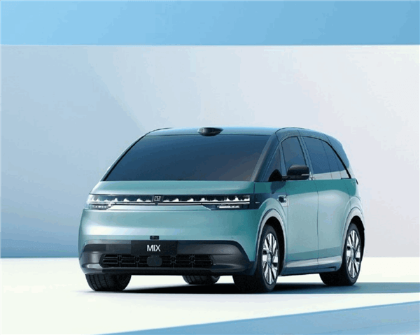 20萬以上中國純電品牌第一！極氪7月交付15655臺 大漲3成