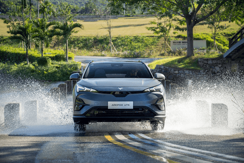 全系宁德时代上车,极狐阿尔法S5全新车型限时12.88万起售