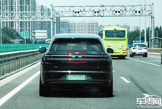 關乎行車安全 輔助駕駛系統標志燈應成標配