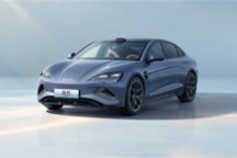 17.58万元起 2025款比亚迪海豹正式上市:极速可达240km/h