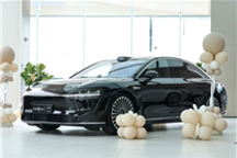 华为高端纯电行政轿车！享界S9上市72小时大定超4800台