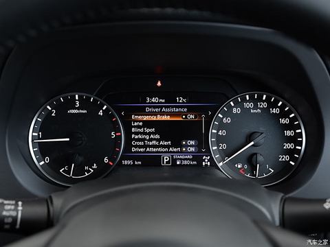 日产(进口) 纳瓦拉(海外) 2024款 ST Dual Cab Black Edition 澳大利亚版