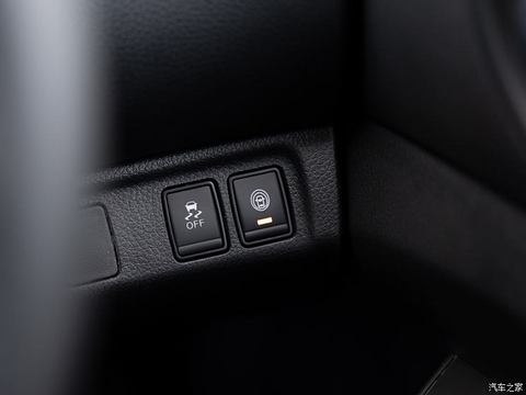 日产(进口) 纳瓦拉(海外) 2024款 ST Dual Cab Black Edition 澳大利亚版
