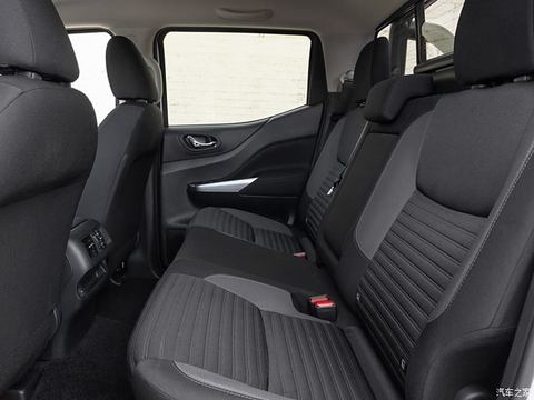 日产(进口) 纳瓦拉(海外) 2024款 ST Dual Cab Black Edition 澳大利亚版