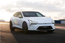 极星科技COO：有个很像保时捷的车宣传能下赛道、2天就上墙