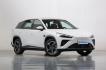 哪吒L纯电版上市：续航强劲，配置豪华，售价13.99万起