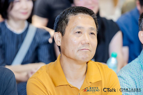 《新汽车 新科技(第一辑)》新书发布暨签售仪式在沪举办