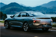 13.59万大杀四方！小鹏销售称MONA超预期 已手握80多个订单