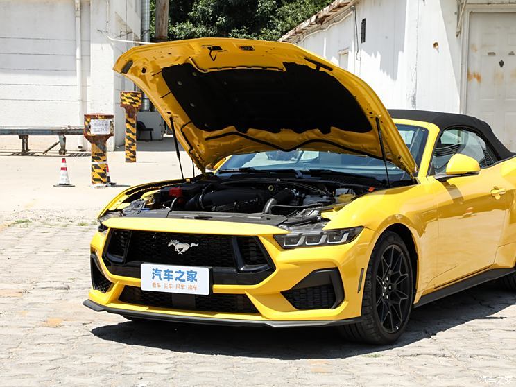 () Mustang 2024 2.3T EcoBoost ˶