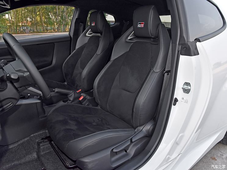 豐田(進(jìn)口) GR YARIS 2024款 GR 進(jìn)化版