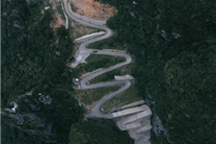 腾势Z9 GT首发易三方圆规掉头：重庆18道急弯一把过