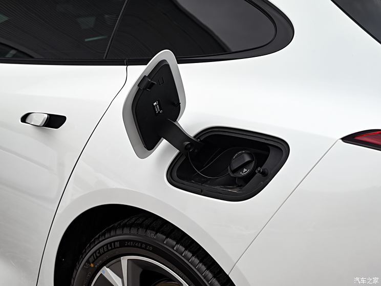 合眾汽車 哪吒S獵裝 2024款 增程300 Pro版