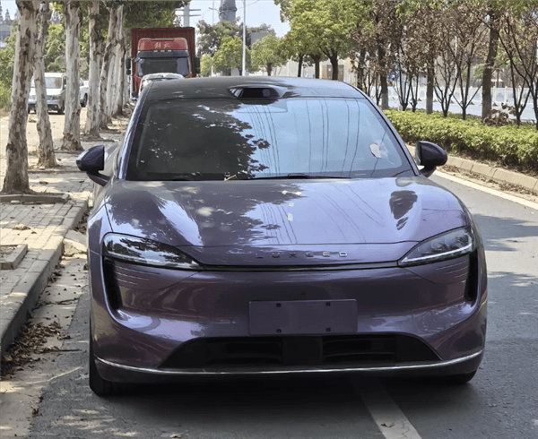 華為將發(fā)布首款轎跑SUV 余承東官宣智界R7：為年輕人設(shè)計