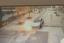 深蓝SL03托底事故：电池安全设计成功避免火灾，保持零事故记录