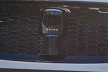 Waymo自动驾驶出租车每周付费乘车量达10万次