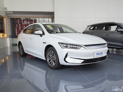 比亚迪 秦PLUS 2024款 荣耀版 EV 510KM领先型