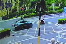 男子开极氪001超速与电动自行车相撞 官方通报：2死1伤