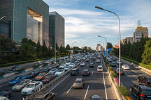 新能源車滲透率過(guò)半 