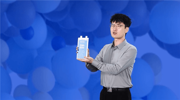 鵬輝能源第一代全固態電池亮相：280Wh/kg、后年就量產