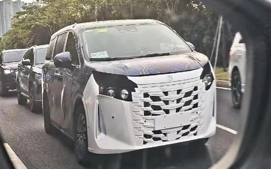 將于成都車展亮相 比亞迪全新MPV諜照曝光