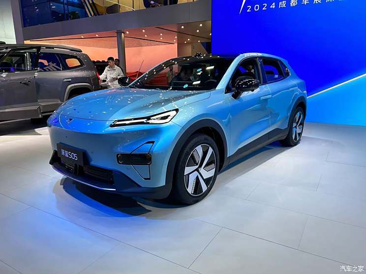 2024成都车展：深蓝全新SUV S05首发